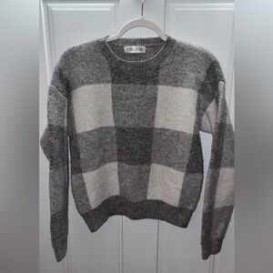 CBRAND Women's Classic Gray Plaid Crew Neck Sweater BEAUTIFUL~Sz.small~NWOT